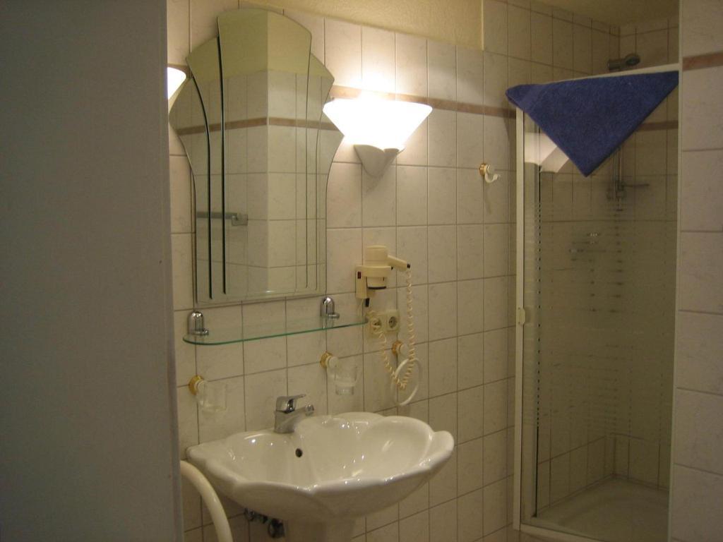 Hotel Knoepel Wismar Exterior photo