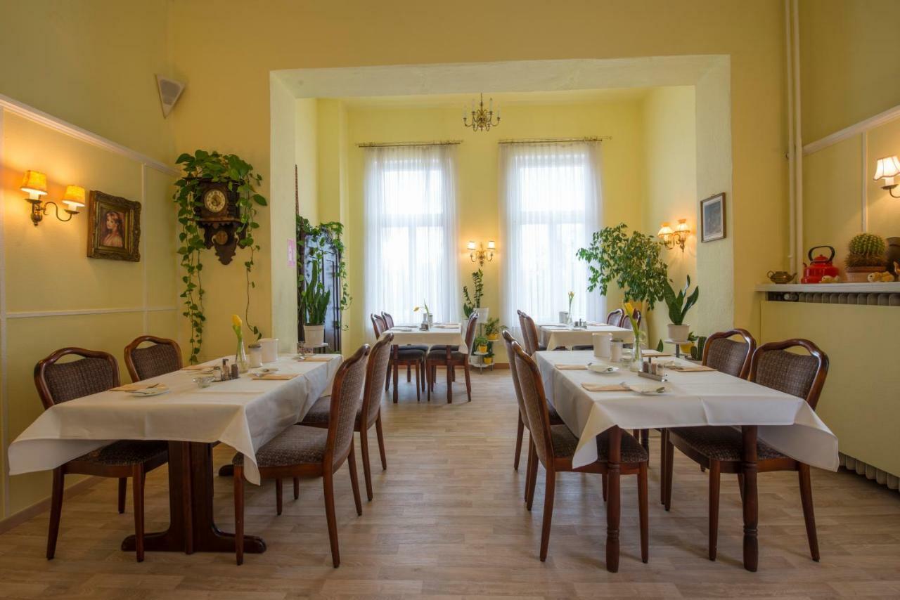 Hotel Knoepel Wismar Exterior photo
